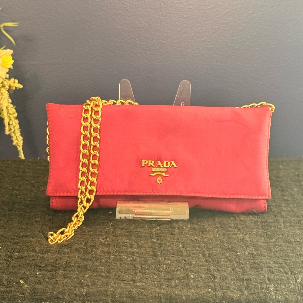 💕 Prada Bright Pink Nylon Wallet | Authentic | Gold Hardware| Gold Chain| Small